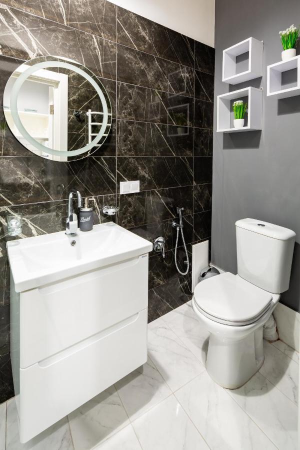 Alfa Apartments Grushevskoho 7 Львов Экстерьер фото