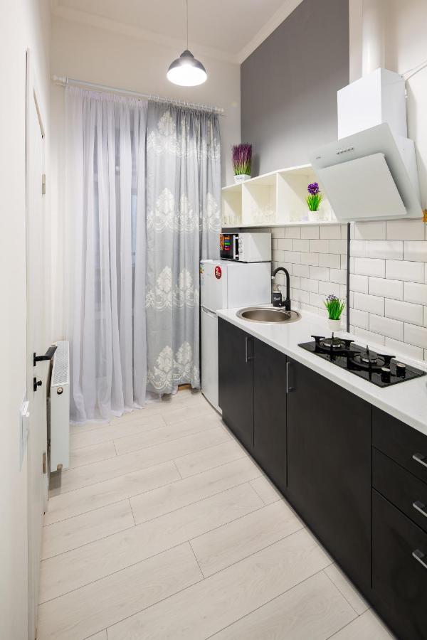Alfa Apartments Grushevskoho 7 Львов Экстерьер фото