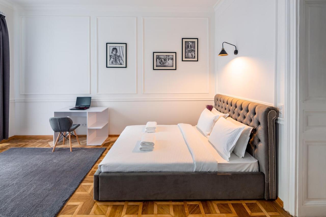 Alfa Apartments Grushevskoho 7 Львов Экстерьер фото
